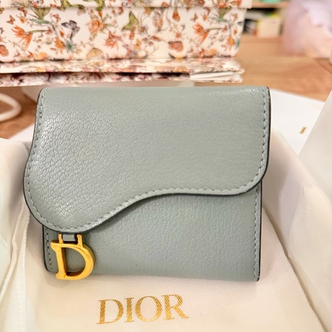Dior 山羊皮 Saddle Lotus 錢包 （雲藍色）全新 三個月前購入