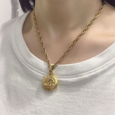 Chanel 香奈兒vintage  太陽紋項鍊  配件盒子