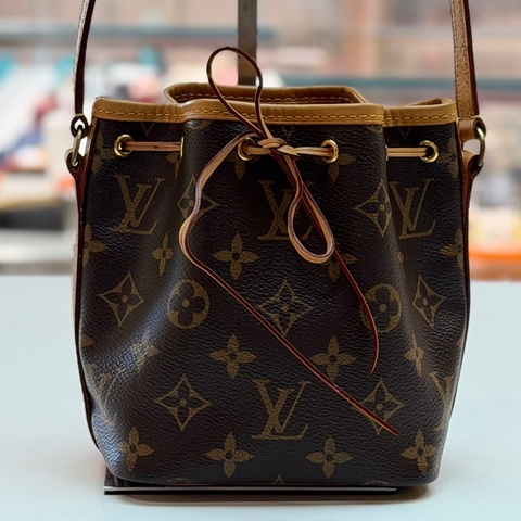 LV 路易威登老花小水桶