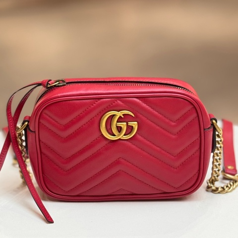 Gucci古馳馬蒙紅色 小號相機包 金標Logo百搭便捷超可愛