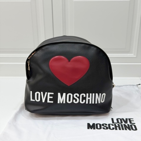 《仙闆名牌精品》Moschino love Moschino 黑色 红心 愛心 水波紋 牛皮 後背包 肩背包 手提包