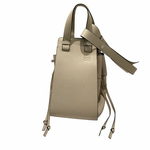 LOEWE 羅威 HAMMOCK DRAWSTRING BAG 小號吊床包 粒面小牛皮 米色 銀釦