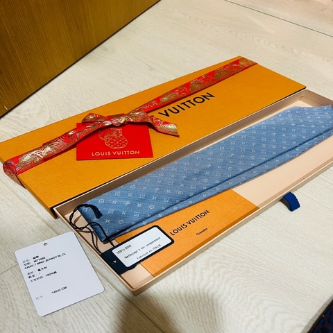 LV LOUIS VUITTON M77088 男士領帶👔