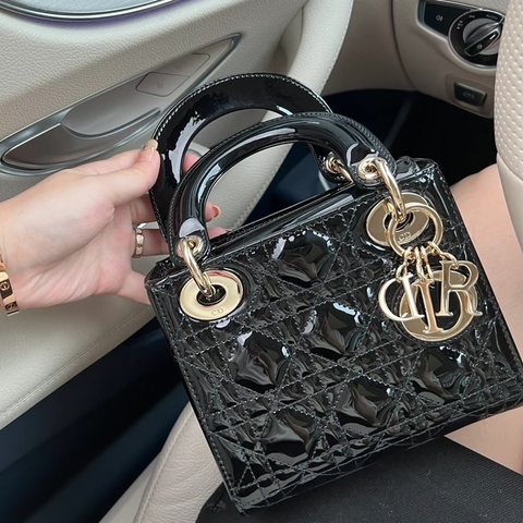 ✨Dior 迪奧｜新款絨布內裡｜黑金漆皮三格戴妃包｜閒置新全配購證保卡