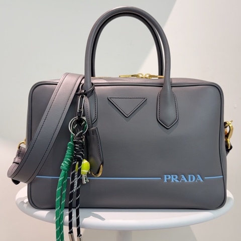 Prada 普拉達 灰色復古保齡球 公文包 全皮寬肩帶可調節