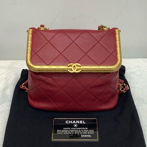 CHANEL香奈兒kiss lock魔盒垃圾桶包