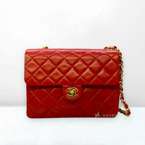 A13276-CHANEL Vintage 紅色羊皮金釦口蓋方胖子