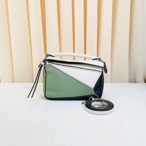Loewe羅意威  puzzle mini三色拼色