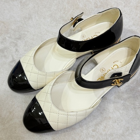Chanel 書包扣娃娃鞋 36.5
