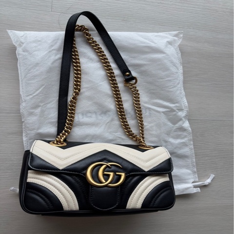 Gucci 黑白雙色鏈條包