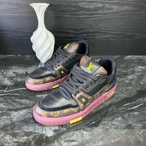 LV路易威登紫金湖人拼接Trainer板鞋 41.5碼 95新
