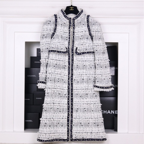 Chanel 17年地控系列重工钉珠滚边立领长款上衣外套