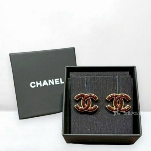 A13285-CHANEL 酒紅色雙C復古金耳環