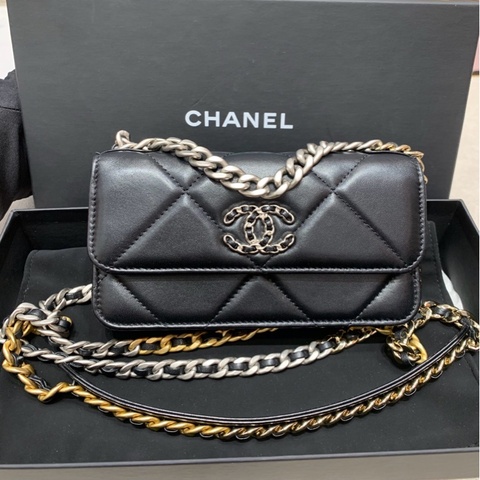 芯片 Chanel香奈兒黑銀羊皮19bag小woc斜挎包 黑銀