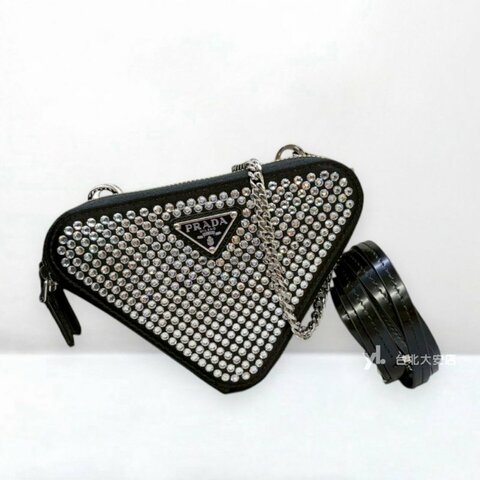 A13290-PRADA 黑緞面水鑽/黑滑面牛皮三角迷你化妝包1NR015_2AWL_F0T7O