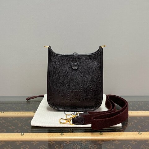 HERMES/愛馬仕烏木色金扣伊芙琳mini單肩斜挎包