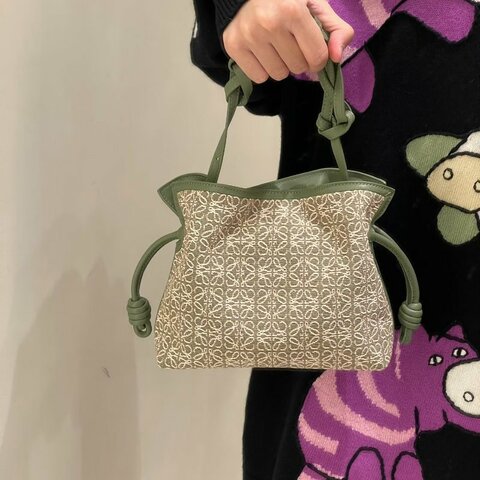 LOEWE flamenco系列中號 綠色老花福袋包 29*24*10 98新配件塵袋購證