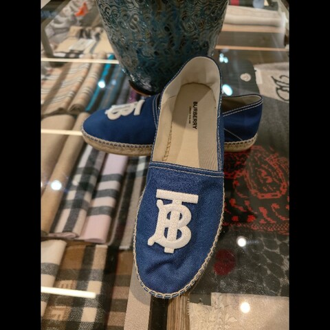 BURBERRY男士休閒鞋43碼