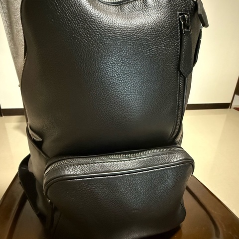 BVLGARI 經典小牛皮後背包