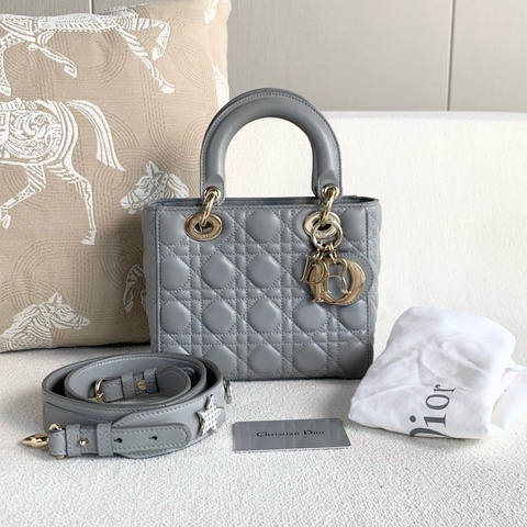 🌷氣質美包！Dior 迪奧 黛妃四格 灰色金扣羊皮