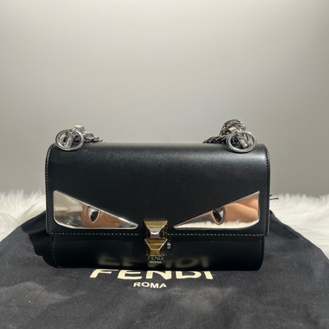芬迪/Fendi Kan I 黑銀小號小怪獸鏈條包 98新