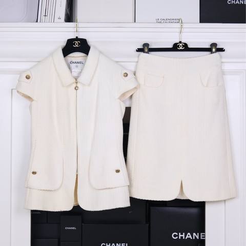 Chanel 07年奶白色小坎肩拉链马甲上衣外套半裙套装