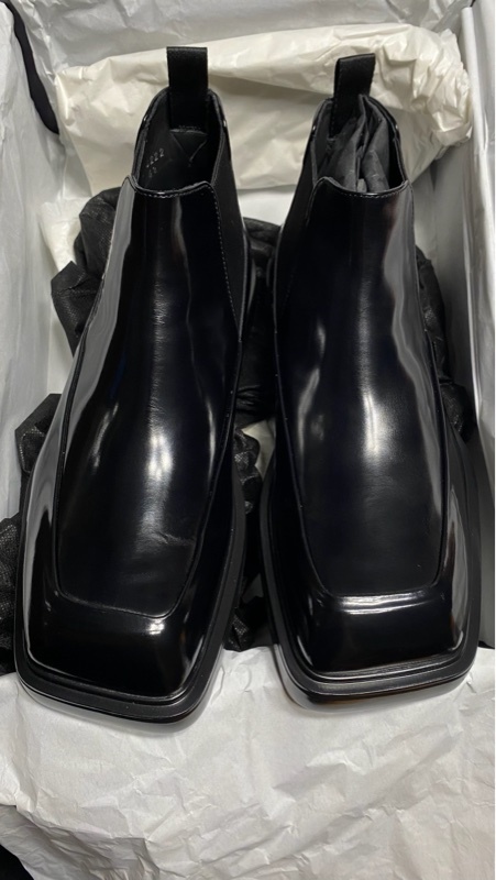 Prada 黑色皮鞋 UK6.5