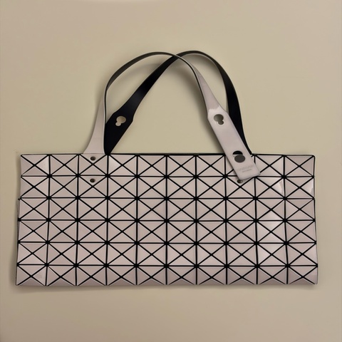 ISSEY MIYAKE 三宅一生BAOBAO 原色透光幾何方格6x6手提包(米白/亮面)