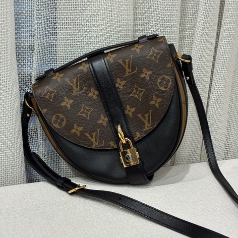 全新帶膜🤎✨＃Lv＃老花秀款＃馬鞍包＃晶片款