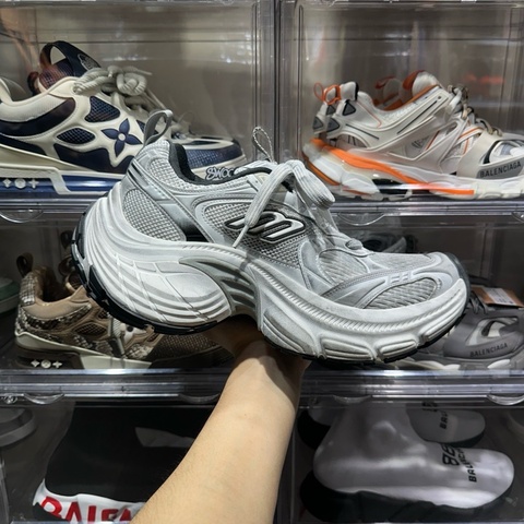 巴黎世家 10xl 灰白Eu42