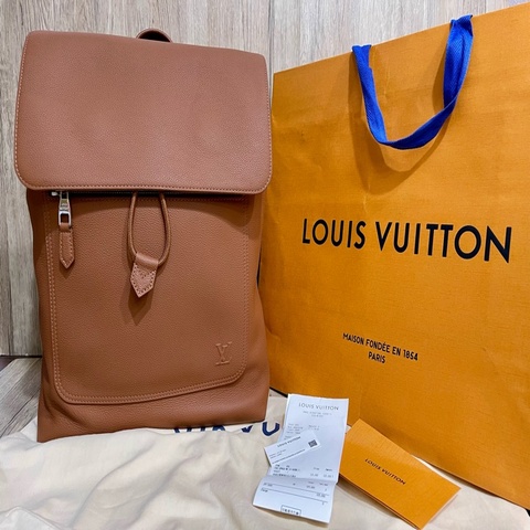 Lv 古銅色Fastline後背包（M26023）配件齊全❗️