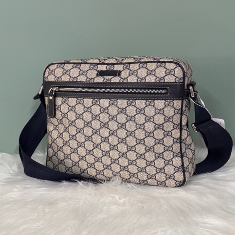 gucci  古馳  男士 老花斜挎包