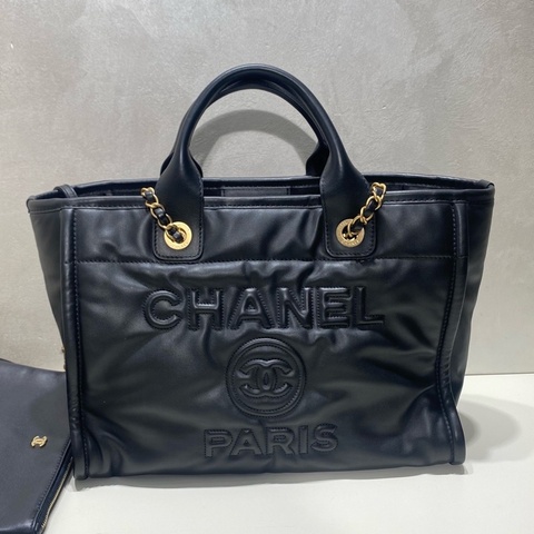 Chanel 香奈兒 黑色23B羊皮沙灘包 芯片款