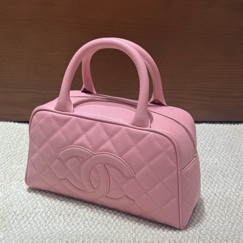 Chanel Vintage 魚子醬粉色保齡球 9開 尺寸約15*27。