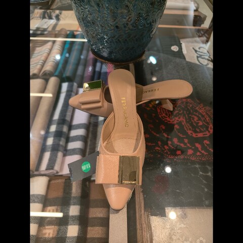 FERRAGAMO高跟鞋碼數35.5