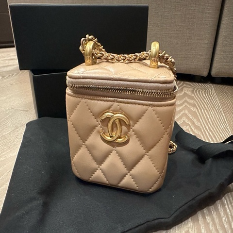 Chanel雙金球小盒子奶茶色