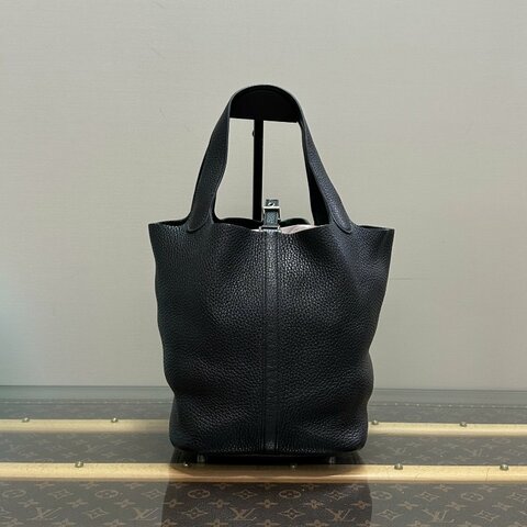 HERMES/愛馬仕黑銀菜籃子22手提包