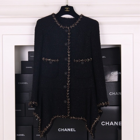 Chanel 18年森林系列秀款jennie同款黑色不规则下摆细闪两口袋外套