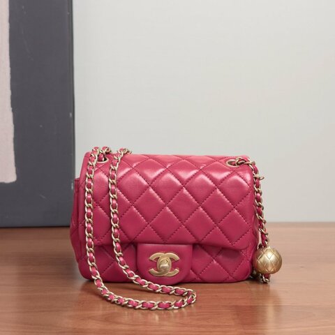 CHANEL/香奈兒玫粉色金扣金球方胖子單肩斜挎包