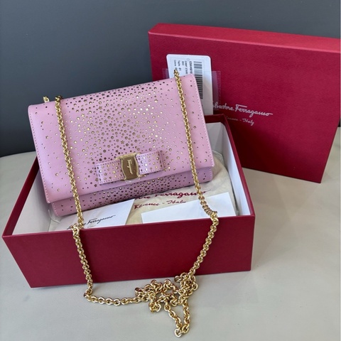 【全新品】Ferragamo 淡紫色vara蝴蝶結鏈條包