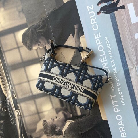 DIOR 帆布藤紋小船型包