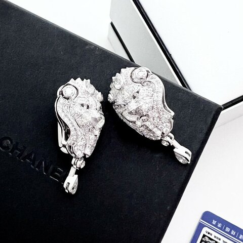 CHANEL/香奈兒Lion Veniitien Earrings滿鑽獅子耳環