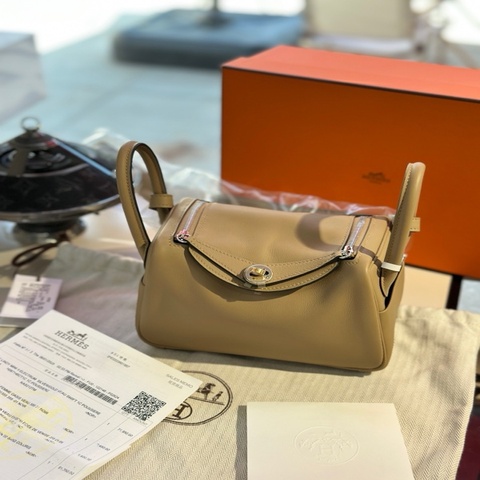 Hermes/愛馬仕 mini lindy風衣灰 Swift皮