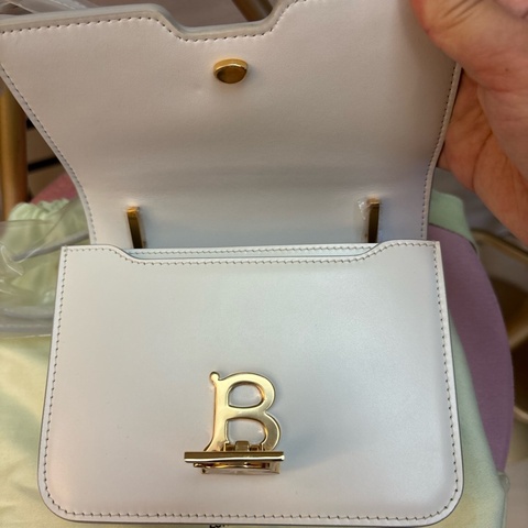 Burberry TB 肩背 斜背包