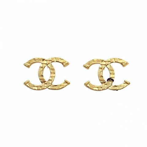 CHANEL 合金23A金色浮雕大號雙C耳環