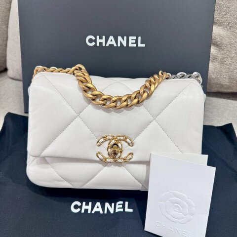 CHANEL 小號19 Bag 晶片款