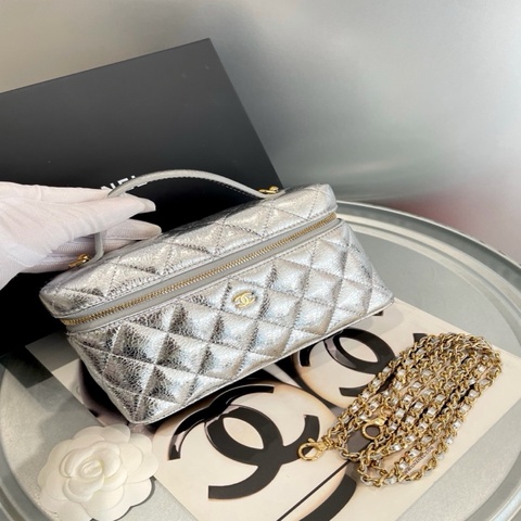 Chanel香奈儿 26X圣诞限定银色LP盒子包