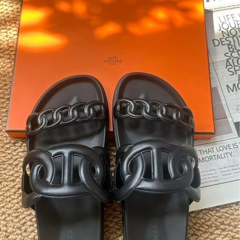Hermes 豬鼻子🐽拖鞋  黑38 白37.5