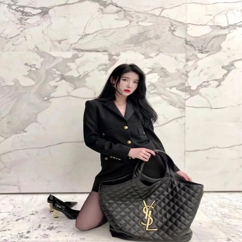 Saint Laurent (YSL)  黑金經典 Icare Maxi Shopping Bag  2023年