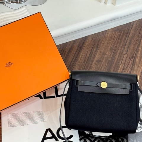 HERMES K刻 黑金HERBAG MINI肩背包